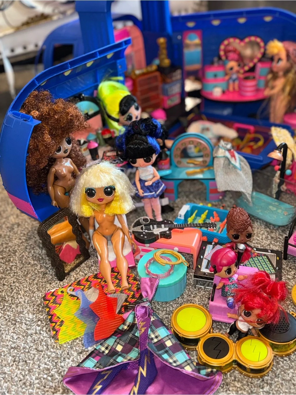 LOL Suprise! Camper dolls furniture accessories clothes & a lot more